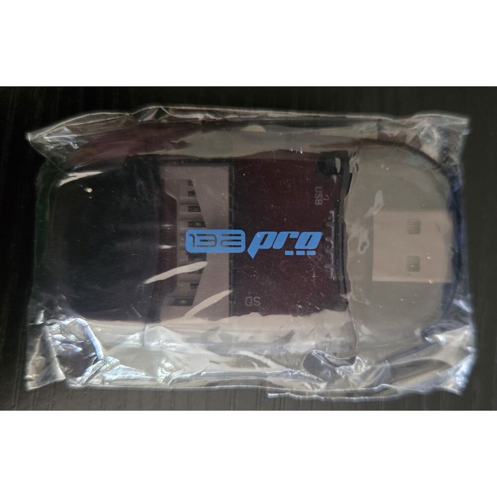 I3ePro Professional SD/MicroSD Card Reader with Removable Caps (USB 2.0 SD-SDXC)